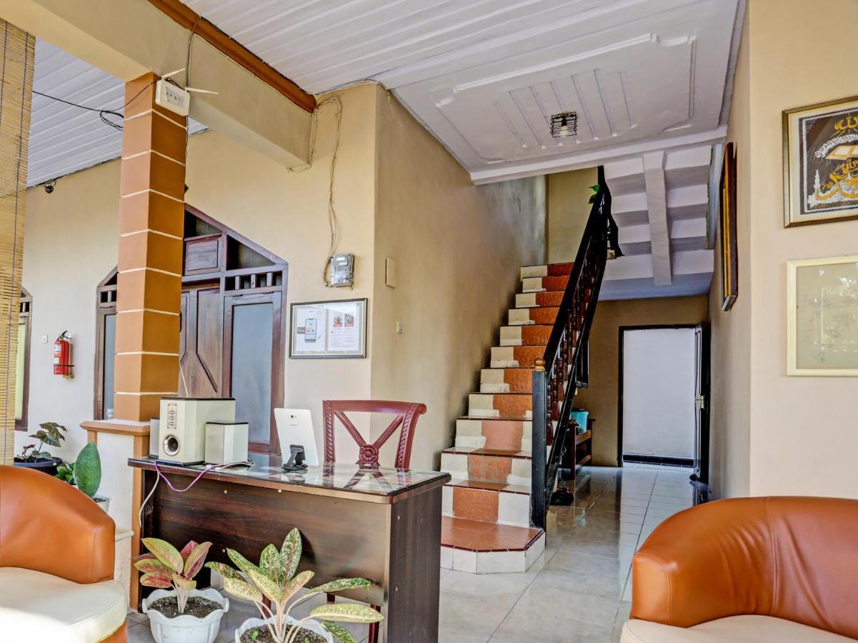 Oyo 91261 Cita Suraya Homestay Banyuwangi  Zewnętrze zdjęcie
