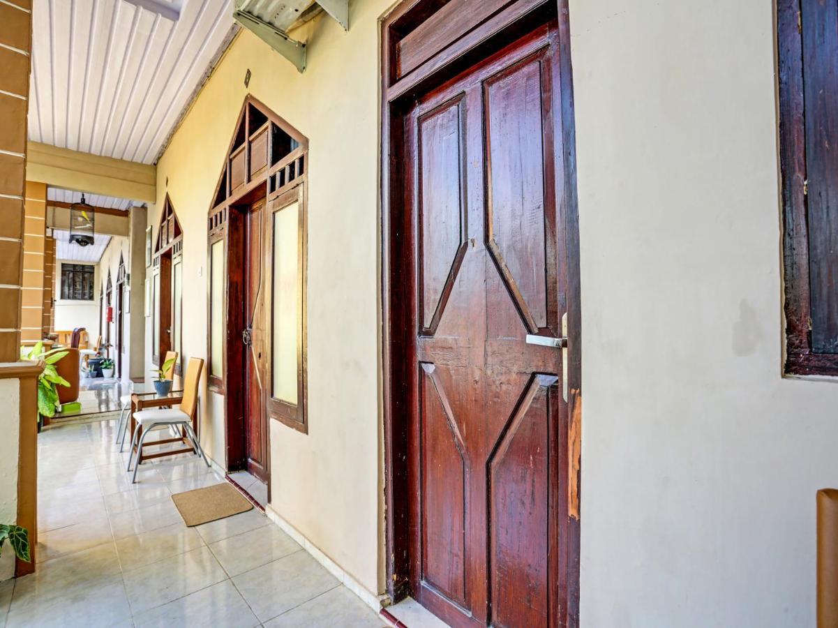 Oyo 91261 Cita Suraya Homestay Banyuwangi  Zewnętrze zdjęcie