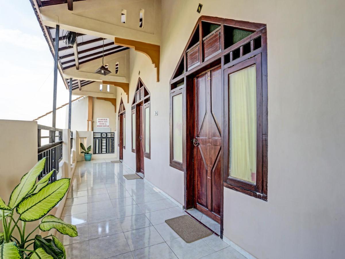Oyo 91261 Cita Suraya Homestay Banyuwangi  Zewnętrze zdjęcie