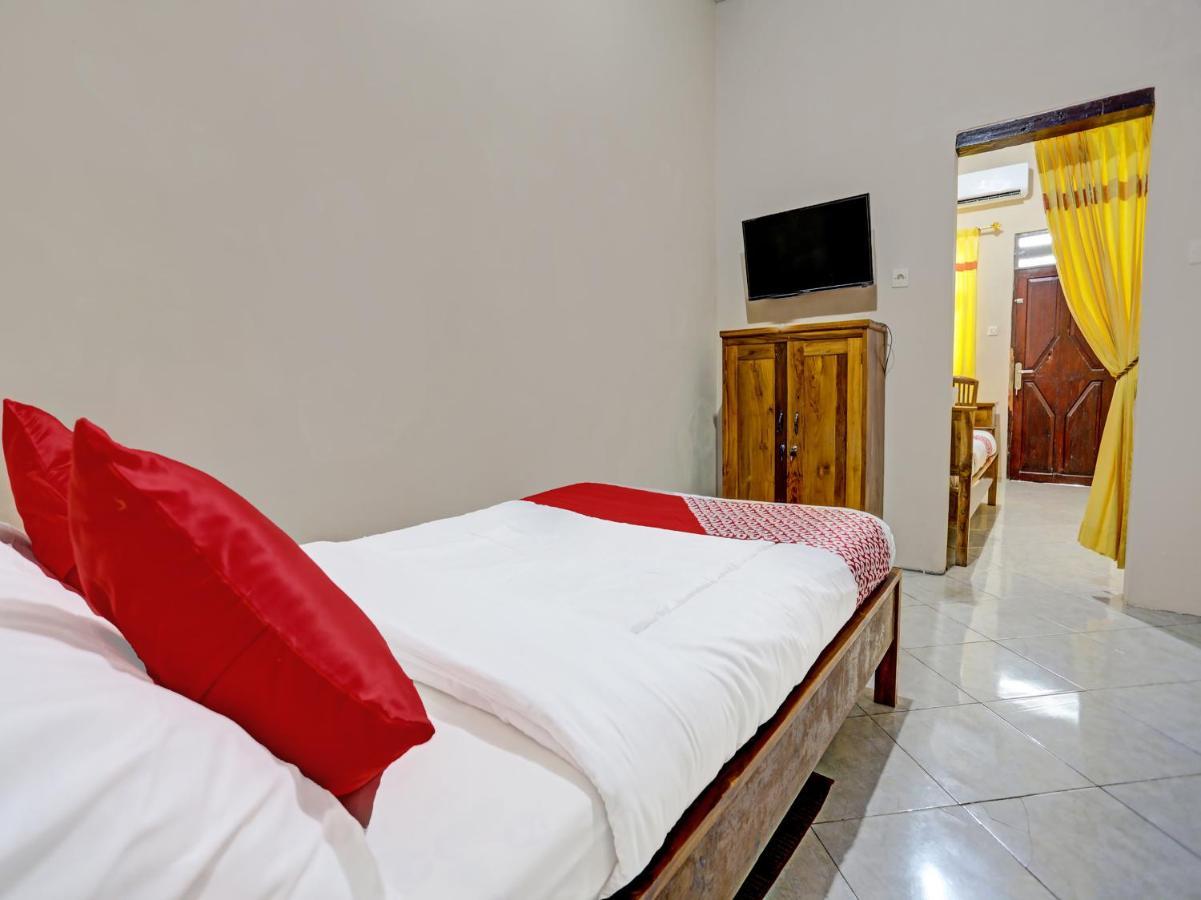 Oyo 91261 Cita Suraya Homestay Banyuwangi  Zewnętrze zdjęcie