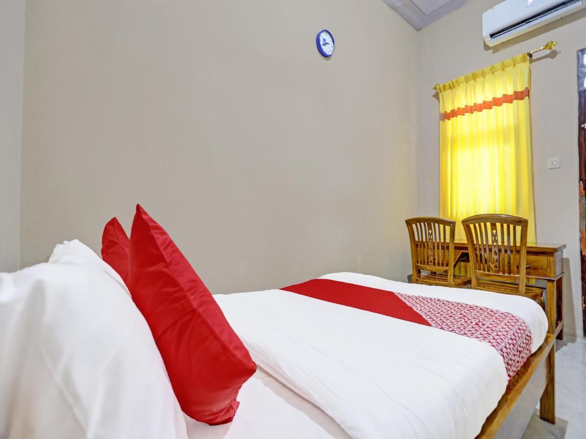 Oyo 91261 Cita Suraya Homestay Banyuwangi  Zewnętrze zdjęcie
