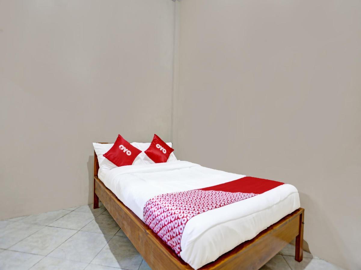 Oyo 91261 Cita Suraya Homestay Banyuwangi  Zewnętrze zdjęcie